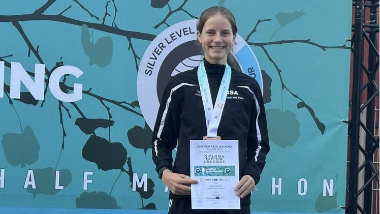 Spektakuläre Leistungssteigerung: Clara Heinzl stürmt an die deutsche Spitze im 5-km-Gehen
